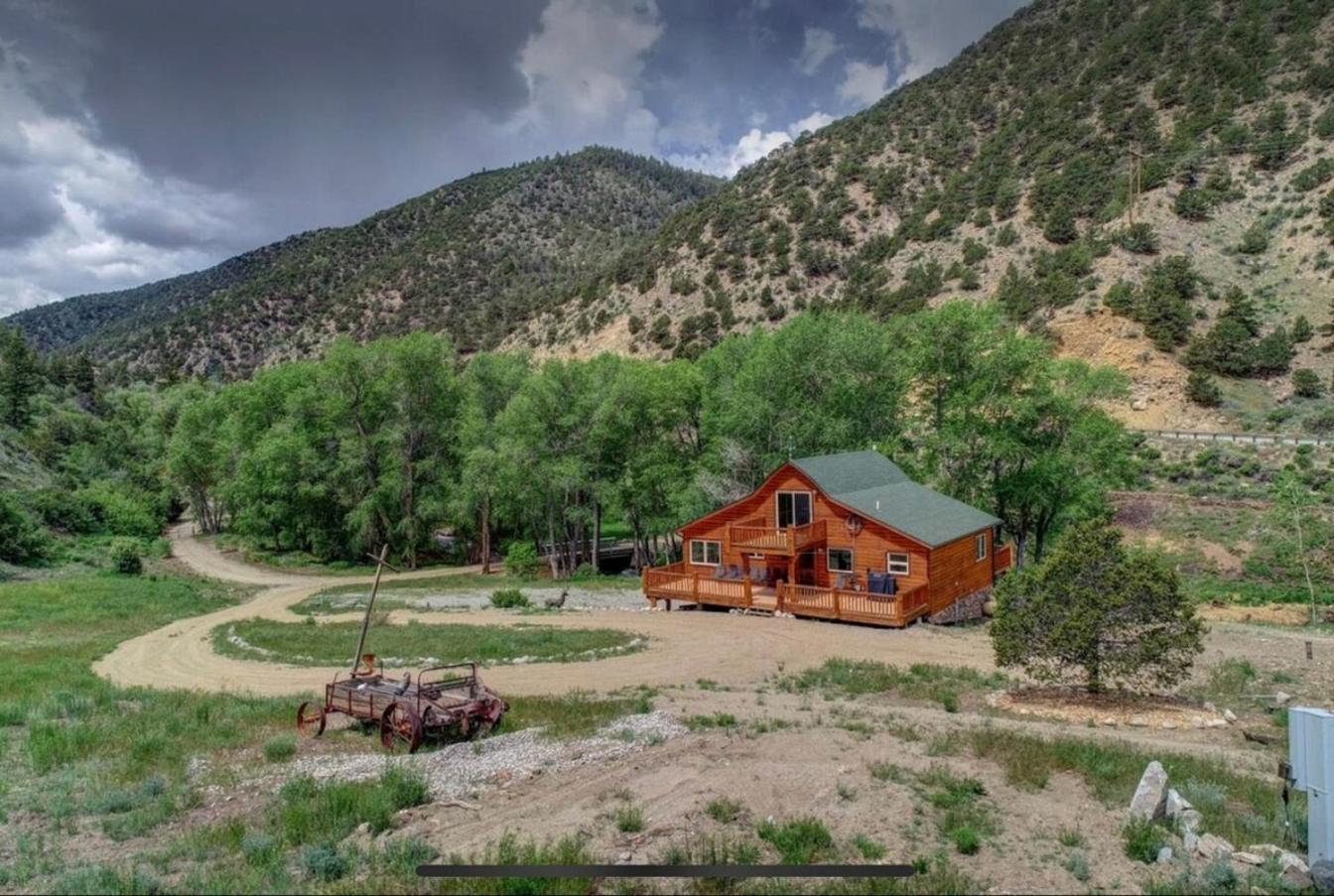 Poncha Creek Mountain Lodge, Near Monarch Mtn Salida Exterior photo